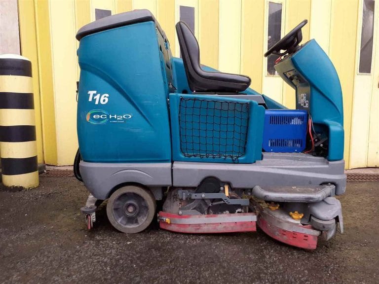 Scrubber Driers