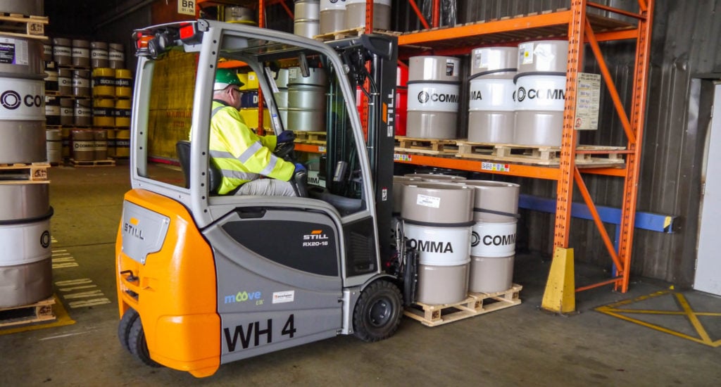 A Guide to Safety When Transporting Liquid Loads