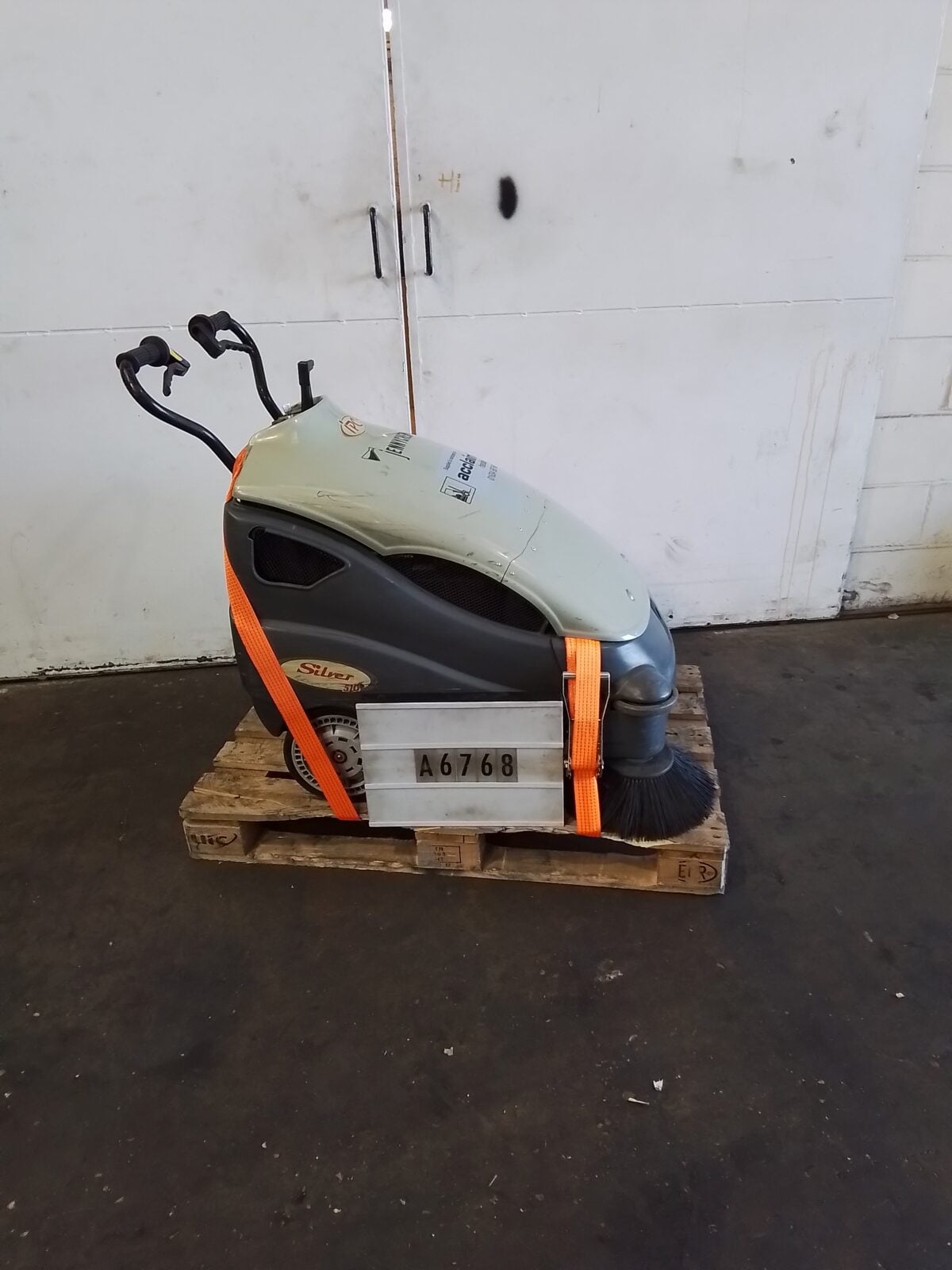 Used TECNOVA TK510ET Sweeper