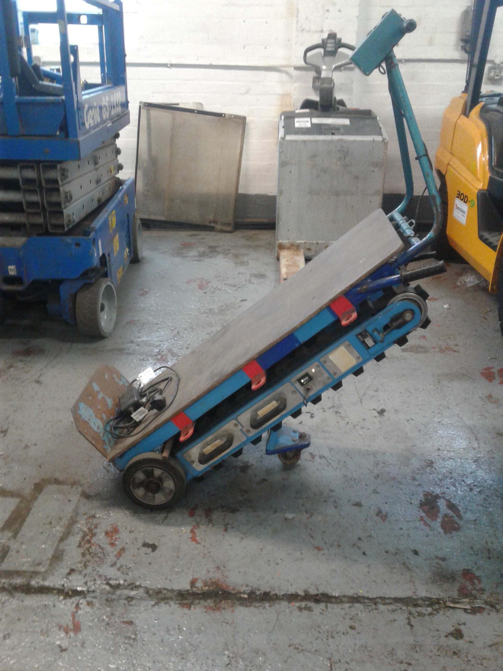 STAIR ROBOT SR 475