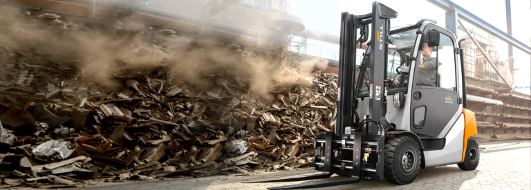 What Are Gas Forklifts?