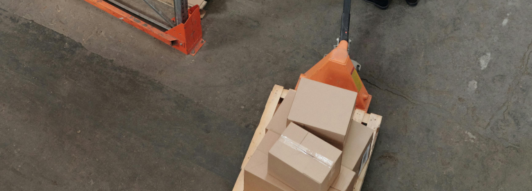 What Is a Pallet Truck?