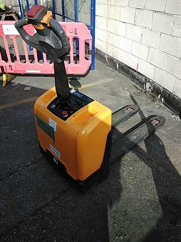 A8950