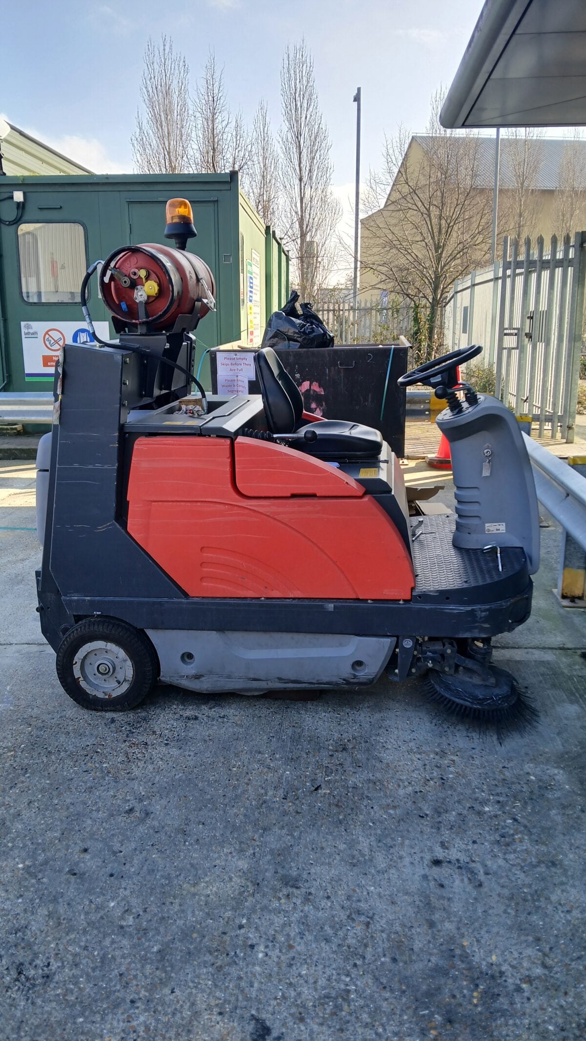 Used HAKO P1200 RH Sweeper