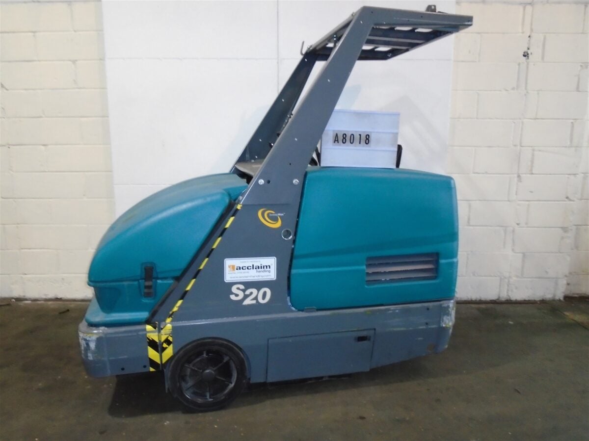 Used TENNANT S20D Sweeper