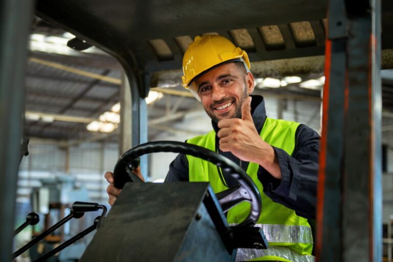 6 Common Mistakes When Hiring Forklifts: How to Avoid Them