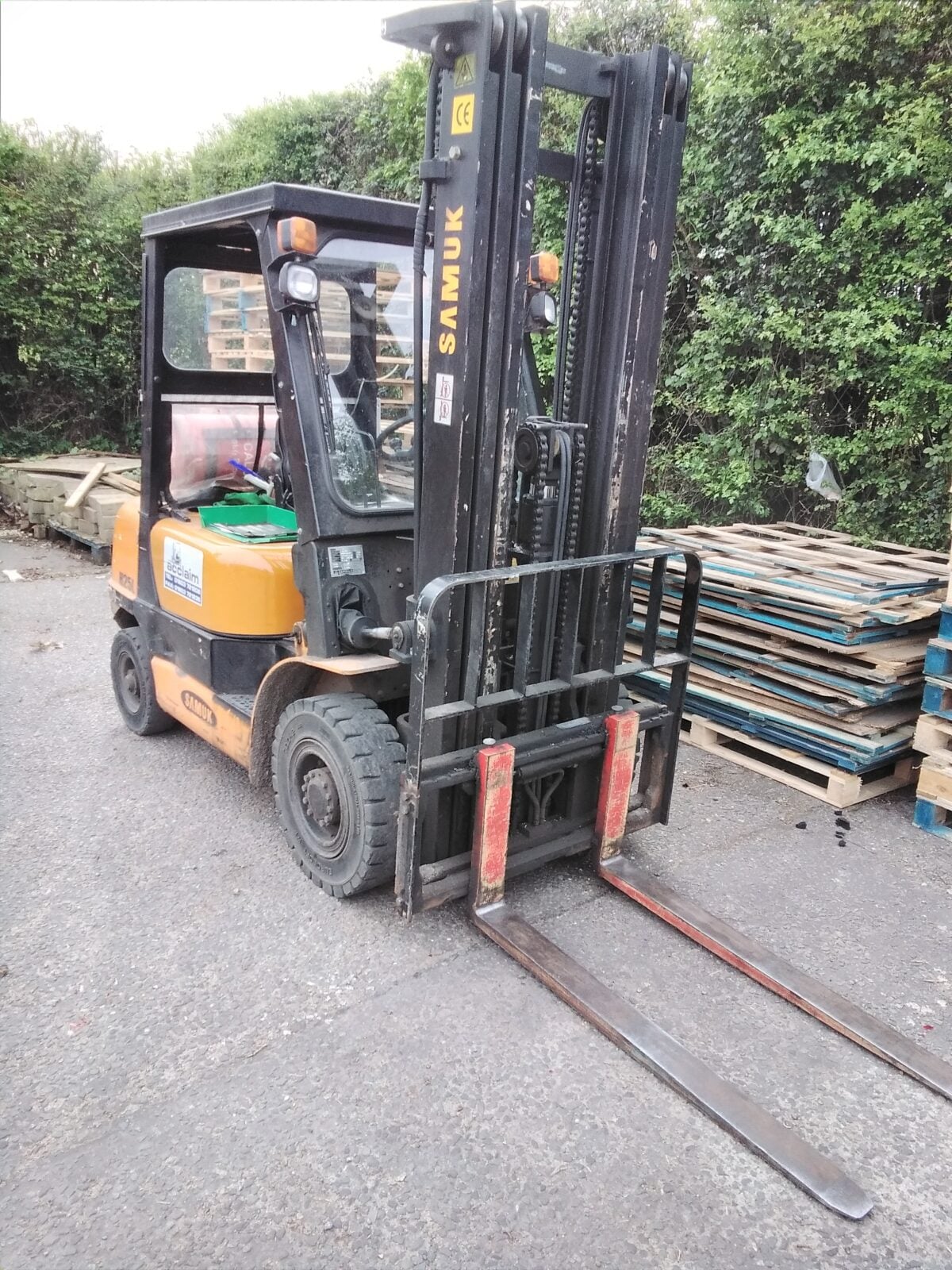 Used SAMUK H25L LP Gas Forklift