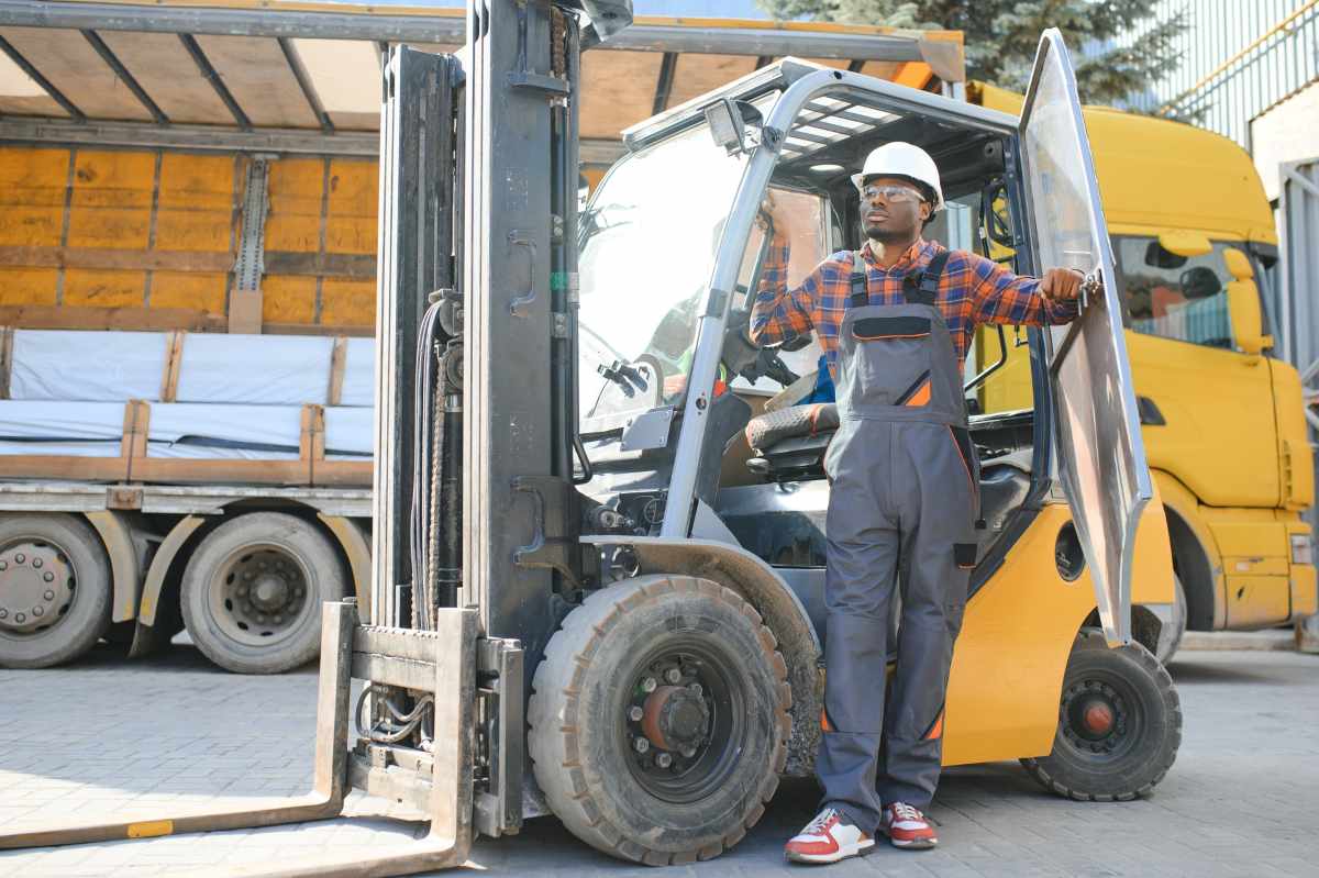 Choosing a Reliable Forklift Hire Partner