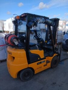 HYUNDAI 18L-7M LP Gas Forklift