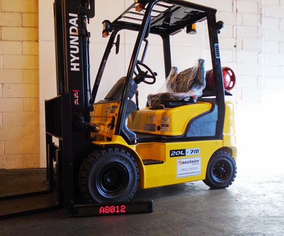 Used HYUNDAI 20L-7M LP Gas Forklift