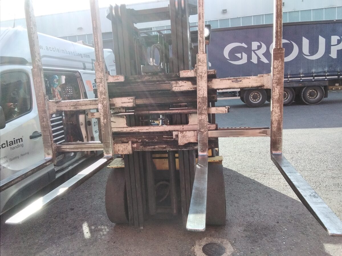 Used CASCADE DOUBLE PALLET HANDLER Forklift Attachment
