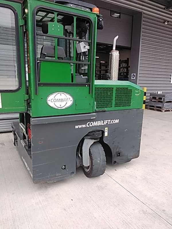 Used COMBILIFT C3000 (G) LP Gas Forklift