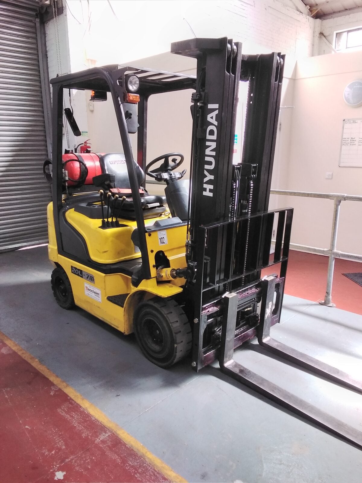 Used HYUNDAI 20L-7M LP Gas Forklift