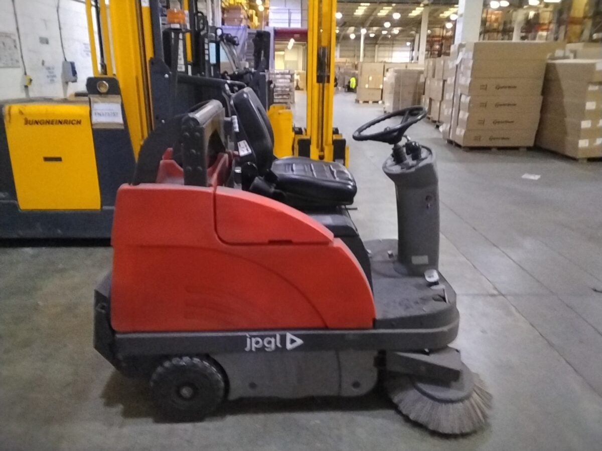 Used HAKO J980 Sweeper