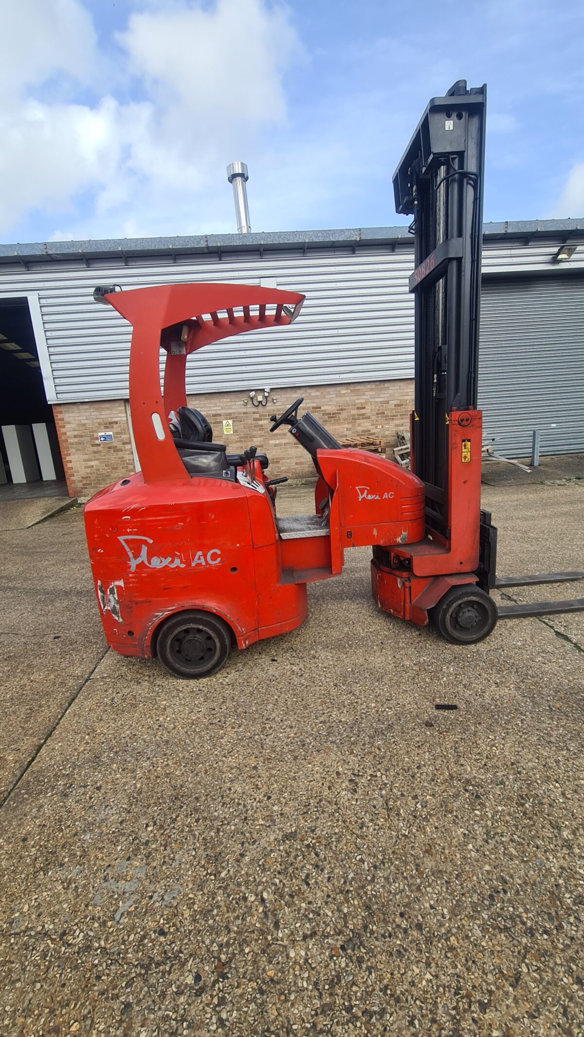 Used NARROW AISLE FLEXI G4 Articulated Forklift