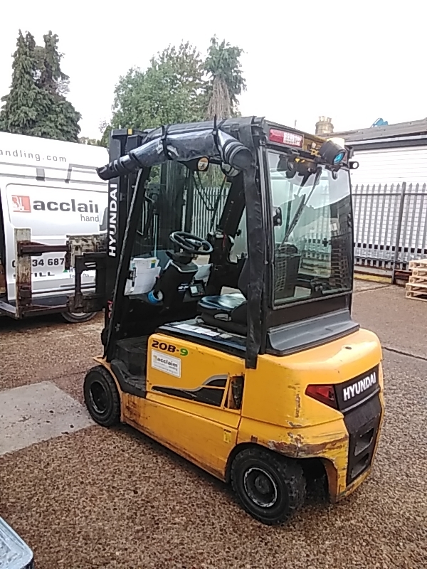 Used CASCADE REVOLVING FORK CLAMP Forklift Attachment