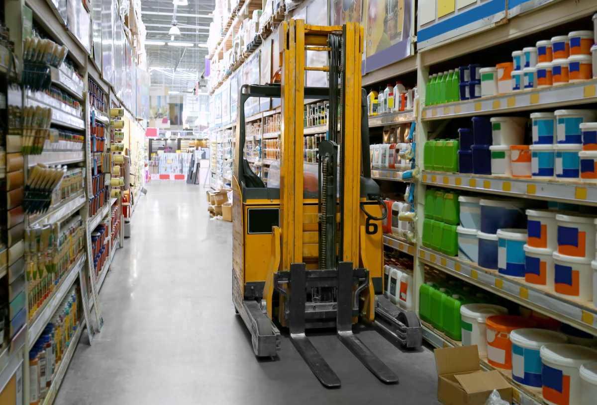 What Type of Forklift Is Best for Indoor Use?