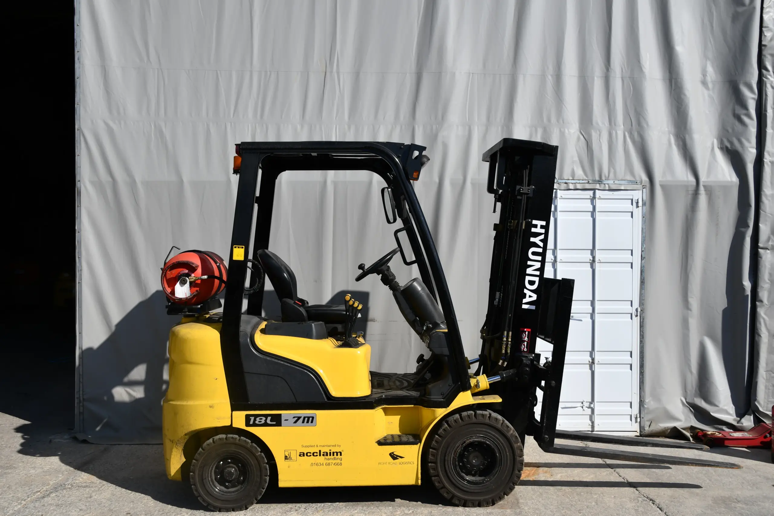 HYUNDAI 18L-7M