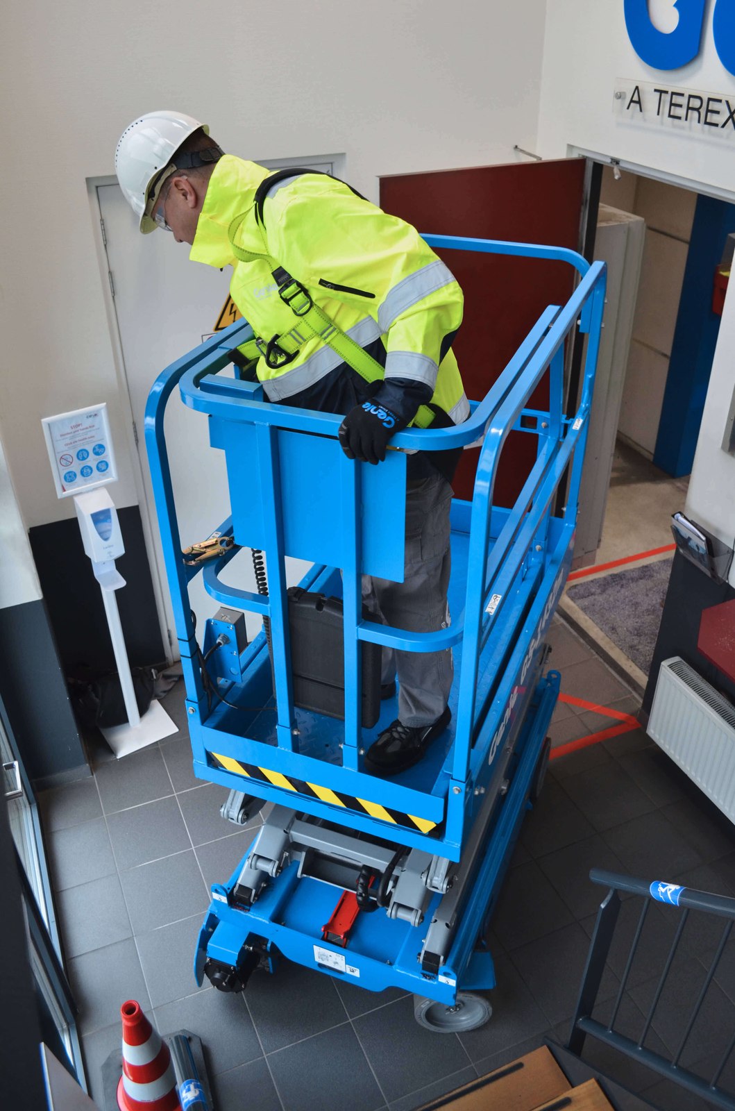 2026 Genie GS-1432m E-Drive Scissor Lift