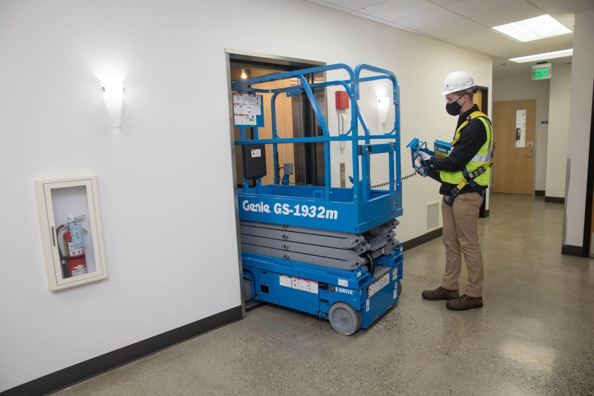 2026 Genie GS-1932m E-Drive Scissor Lift